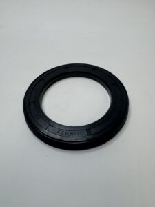 Маслосъемный сальник 3EB2441330 Komatsu