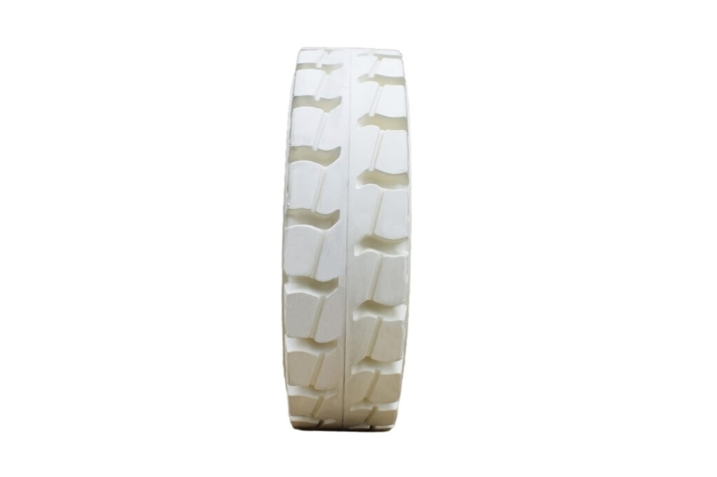 Шина цельнолитая 16X6X8 без бурта немаркая Geelanter